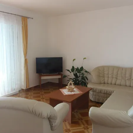 Pool Near The Beach - Apartament