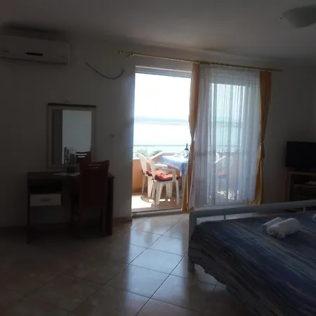 Pool Near The Beach - Apartament *