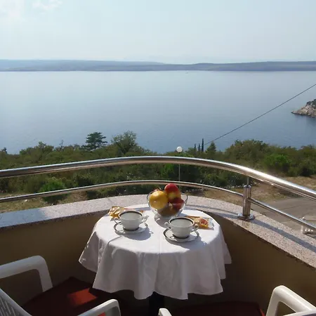 Apartament Pool Near The Beach - *