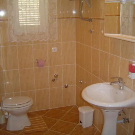 Pool Near The Beach - Apartament