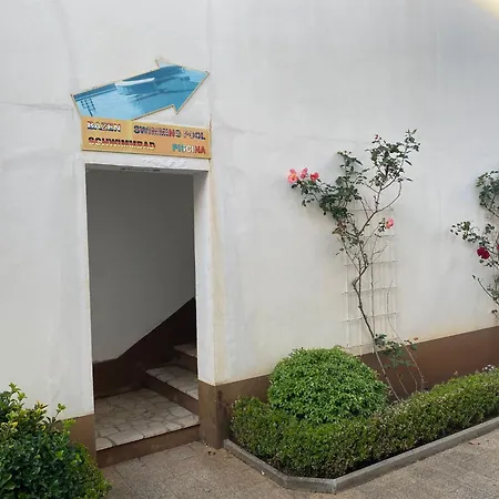 Apartament Pool Near The Beach -