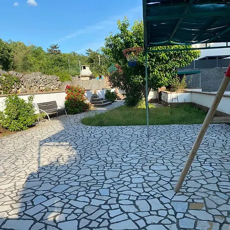 Apartament Pool Near The Beach -